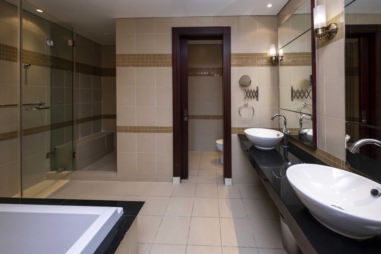 2 Bhk Townhouse At Pearl Apartment Doha